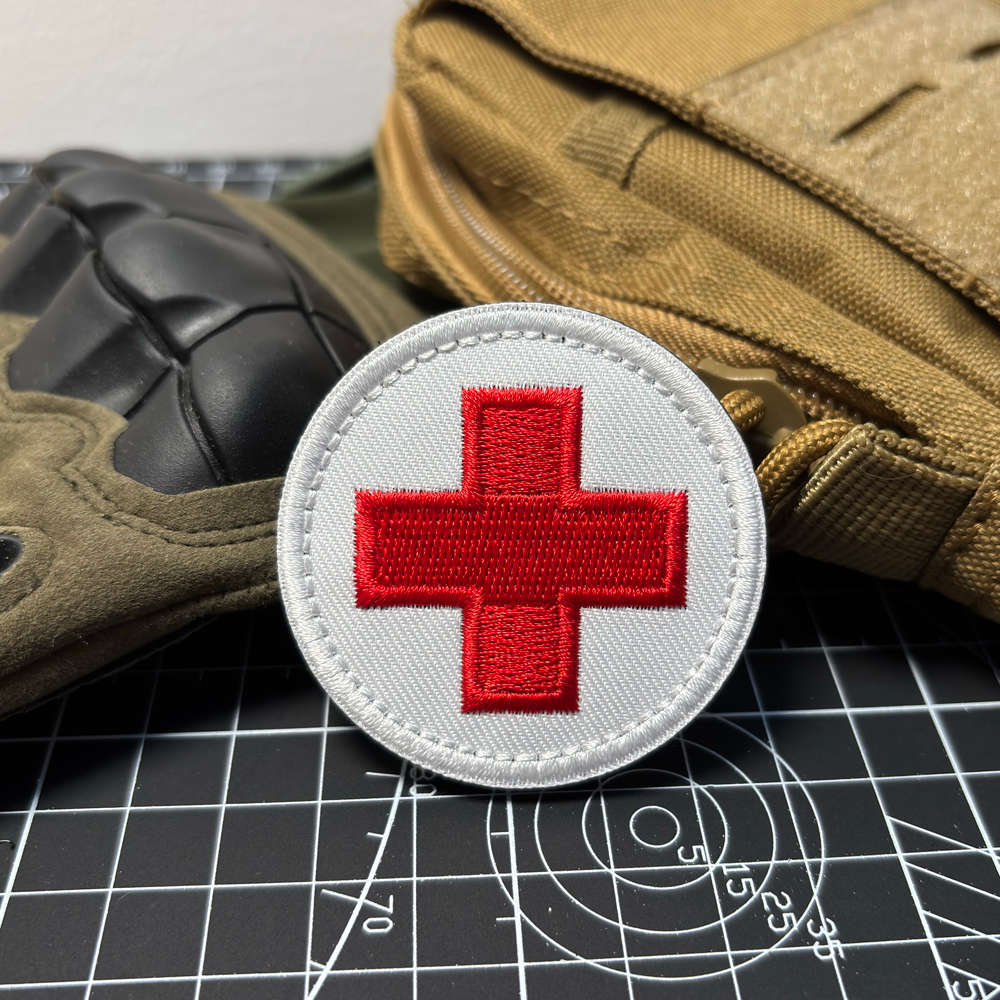 First Aid Red Cross Round Patc - First Aid Bag Kit のレビューと価格