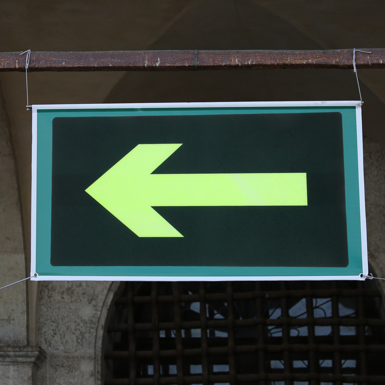8Pcs Self Adhesive Glow Waterp - Emergency Exit Sign のレビューと価格